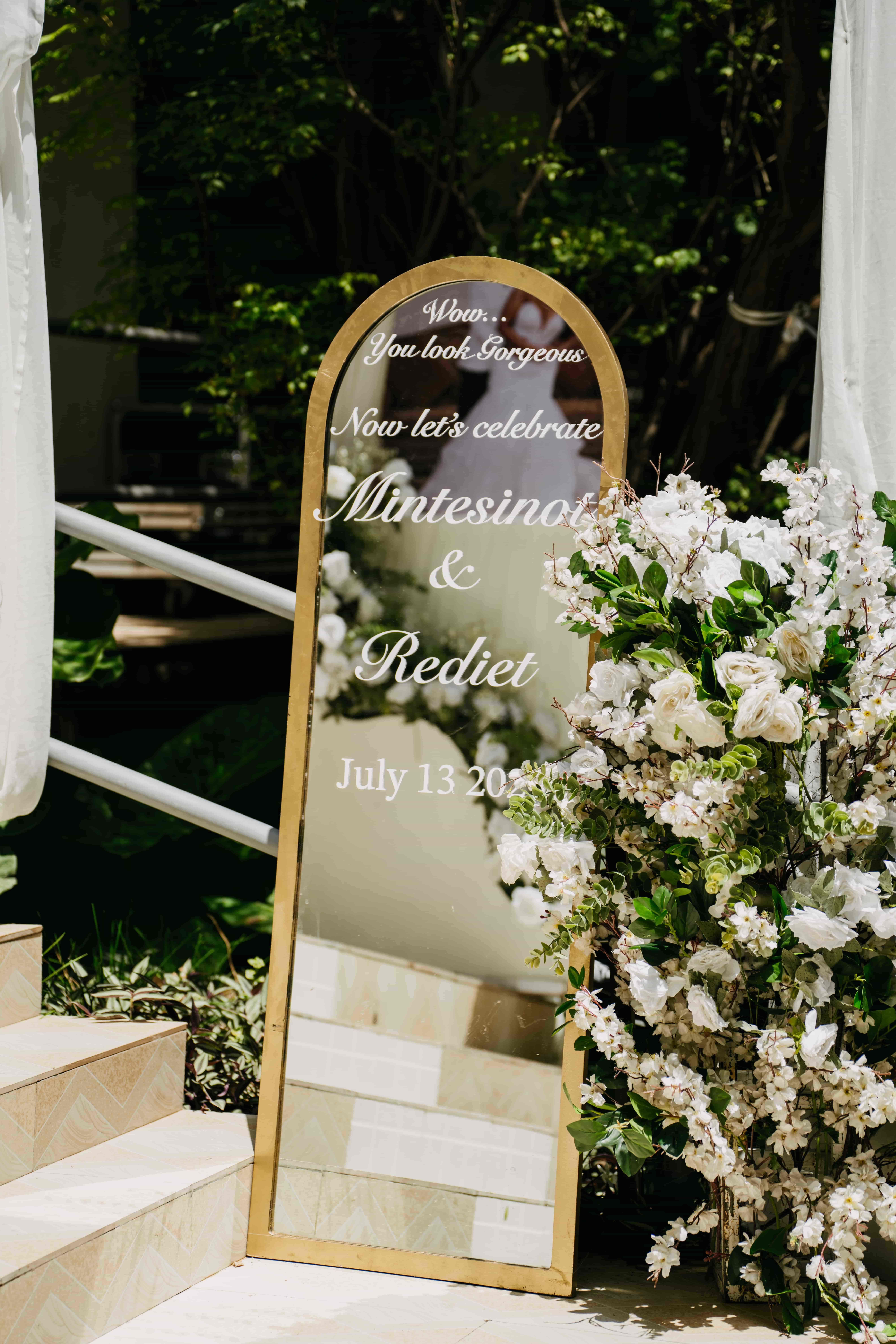 Entrance Decor